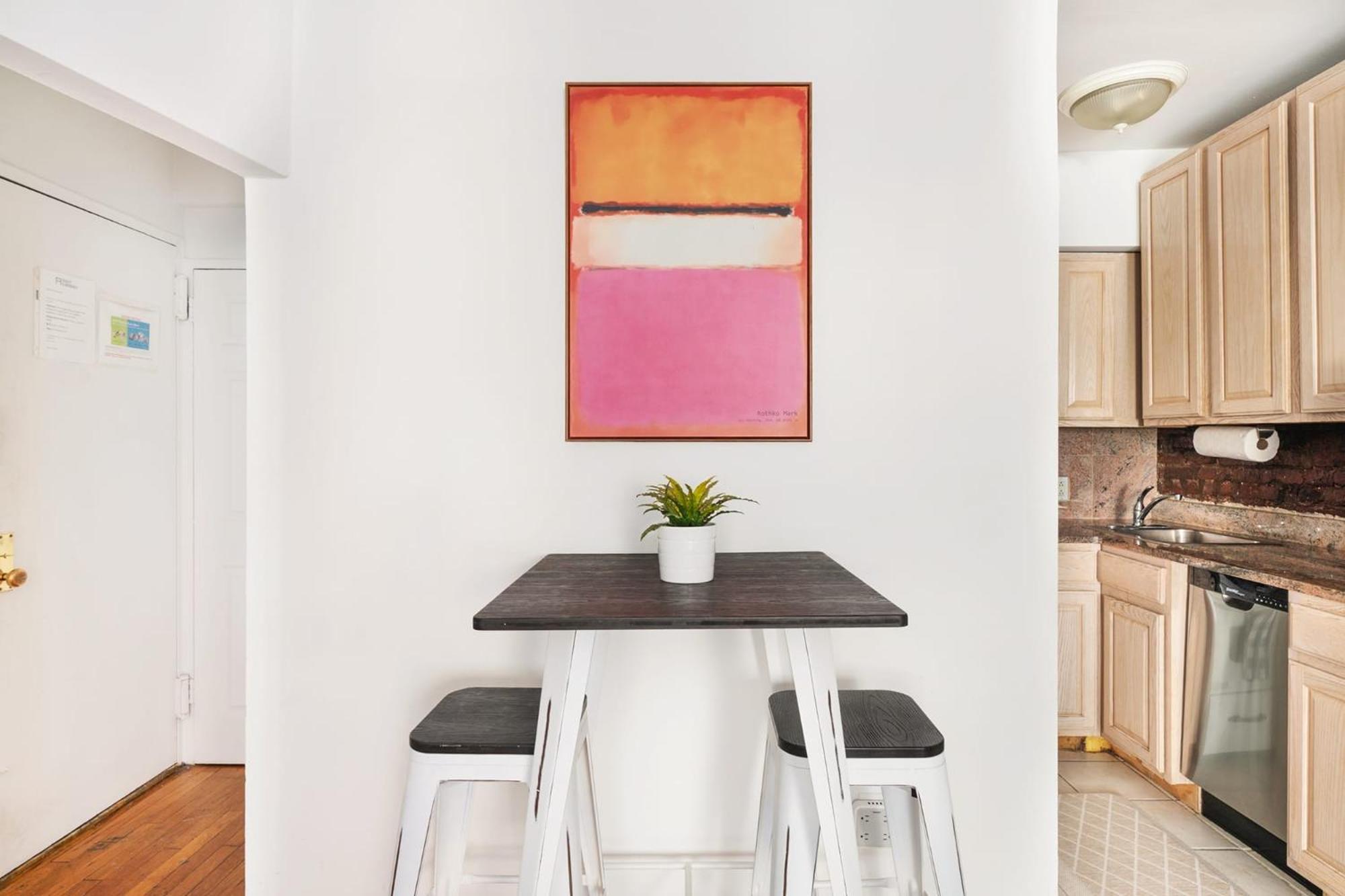 350-1a Gramercy New 1br Sleeps3 Newly Furnished